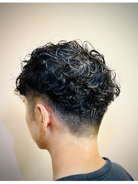 ヒロギンザバーバーショップ 新宿店(HIRO GINZA BARBER SHOP) スペインカール