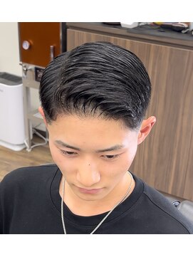 ダンブライズバーバー(DAN BRISE) フェードスタイル