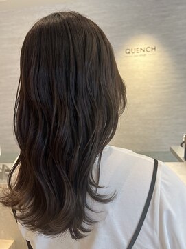 クエンチ(QUENCH) 透明感ベージュ