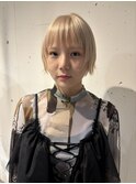 ブリーチ/ブロンドベージュ/ハイトーン/カット/ボブ/ショート