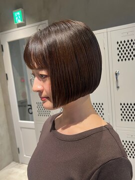 エリマバイフィフス 調布(elima by fifth) 綺麗な丸みが人気のミニボブスタイル