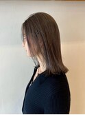 乾かすだけでキマる髪/切りっぱなしミディアムボブグレージュ