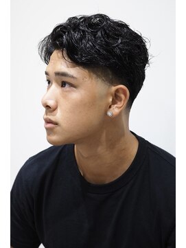 ヨシザワインク プレミアム 横浜 桜木町店(YOSHIZAWA Inc. PREMIUM) 73分け黒髪爽やかツーブロ刈り上げアップバング