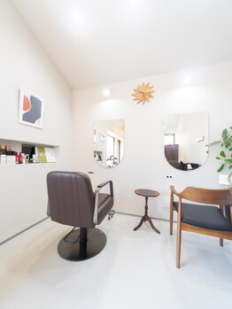 トゥーヘアサロン(tuuu hair salon)の写真/《カット＋炭酸シャンプー￥4950！》ショートヘアの似合わせスタイルはお任せ！毎朝のセットも時短に♪