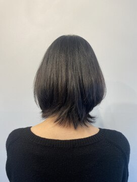 ウルフカット＋イルミナカラー