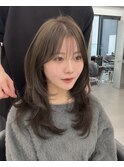 レイヤーカット/顔まわりカット/ブラウン/ベージュ