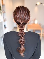 メイヘア(May Hair) ヘアアレンジ × 編み下ろし