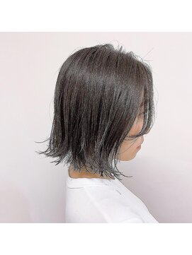 ガーランドウメダ(Garland umeda) 切りっぱなし外ハネボブ