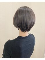 モルニ(MORNI)&nbsp;グレージュ_マロンベージュ Aラインボブ かきあげ