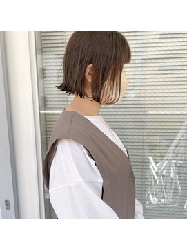 ミント(mint) 切りっぱなしボブ/ボブ/外ハネボブ/グレージュ
