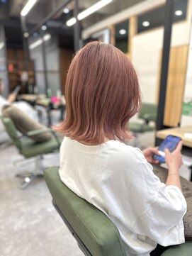 トリニティ 本厚木(trinity) ピンクベージュ/ブリーチ/外はねボブ/本厚木/学割U24