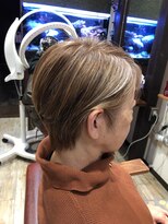 アースペース(ARSPACE) シルエットが綺麗なツーブロックショートボブ【浅草/田原町】