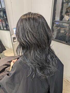 ナンバースリー 溝の口店(Number Three) シルバーグレー