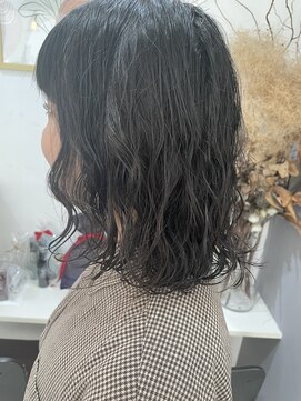 ウタ(uta) ゆるっと波ウェーブパーマ