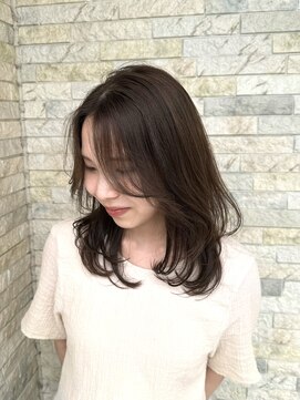 ベルバイグレイス(BELLE by grace) 大人可愛いレイヤースタイル☆オリーブベージュ