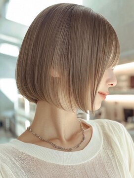 アイドットプラスサッポロ 札幌(i.+SAPPORO) ストレートボブ/ぱつっとボブ/前髪あり小顔ミルクティーベージュ