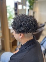 サロンドポプリ 志都美(salon de poupuri)&nbsp;【メンズに人気！！】　ツイストスパイラルパーマ