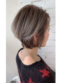 『LOBBY』三浦 耳かけが可愛い☆小顔ハンサムショート