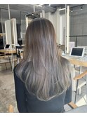ブリーチなしベージュカラー×レイヤーカットでイメチェンヘア