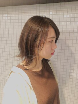 プレゼンス ネイヴィ(PRESENCE NAVY) ミディアム/ダークアッシュ/ロブヘア/ボブレイヤー