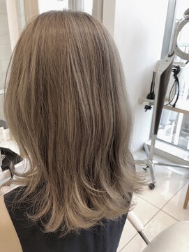 イコール 銀座(equal) くびれヘア/ビタミンカラー/メルティカラー[銀座/髪質改善]