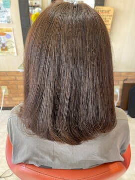 ヘアスタジオブービー ツヤ感ミディ