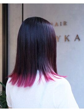 ヤイカ(YAYKA) 毛先のピンクが可愛い裾カラー。