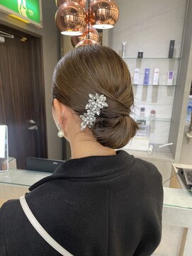 ジルバイジゼル(JILL by GiseL) タイトシニヨン