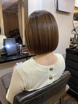 ラマナ(Lamana) スッキリまとまるパツっとミニボブ