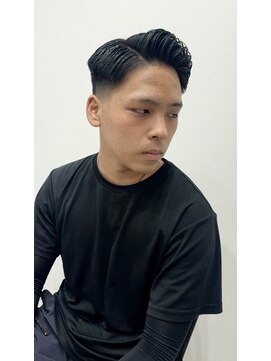 ジゼル(gisele) (片倉)七三フェード