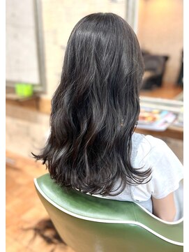 ベルナ(BELUNA) BELUNA × スカイスカイブルー巻き髪スタイル☆