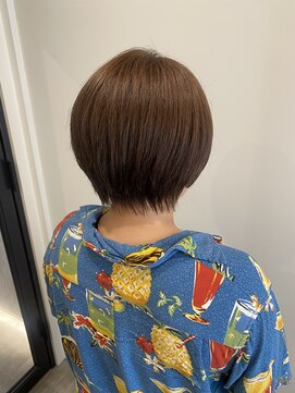 ユニコ(unico) 収まりショート/柔らかブラウンベージュ