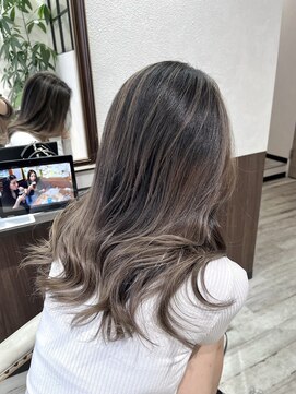 ベルヘアーデザイン 堺東(Belle hair Design) バレイヤージュ/レイヤーカット/外国人風/ケアブリーチ/堺東