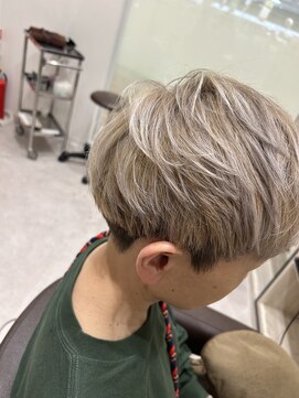 ジュール アヴェダ(Jour AVEDA) 【浦崎】刈り上げショート