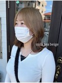 やわらかミルクティーベージュくびれヘア