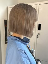 ラフ 新宿(Laff)&nbsp;大人ボブ　切りっぱなしボブ　ミルクティーカラー　髪質改善