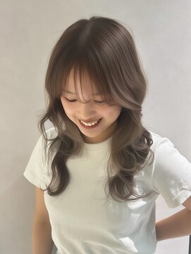 リアン バイ キートス(Lien by kiitos) ラベンダーベージュ/まろみベージュ/レイヤー/顔まわりカット