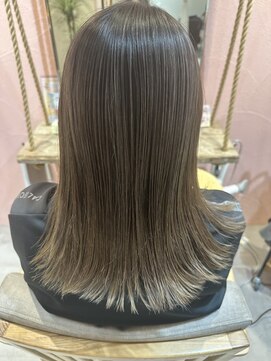 アットティー 金沢八景(at tee...) エアータッチバレイヤージュ【ストレート】