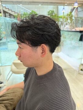 クオーター(QUARTER) フェザーショート！