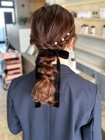 セプト 天神大名(SEPT.) 編み下ろし ローポニー ルーズ ゆる巻き リボン 結婚式
