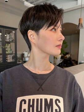 ホヌン 茅ヶ崎(Honnun) 【20代30代40代】横顔美人◇暗髪ハンサムマッシュショート