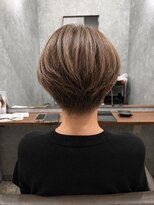 ネウィ 宮崎店(newi)&nbsp;美シルエット☆丸みショート×透明感ミルクティーベージュ