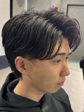 テラステラ(TERRA STELLA) 【メンズセンターパート】黒髪OK・爽やか好印象ヘア　八尾