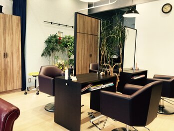 Hair＆Make SILVA| 縮毛矯正/ブリーチ/ハイライト/ダブルカラー/ボブ【シルバ】