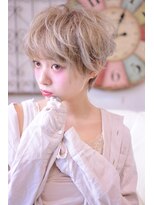 メイズ(MAZE) ガーリーフェザーショート【メイズ東中野・鍛原志行】