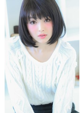 ラフィ(Laffy) 【Laffy】プラチナアッシュのナチュラルボブ