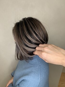 リアン(LIAN) 前下がりボブ