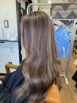 シャラ美容室 ハイライト