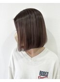 ホワイトピンクベージュハイライト_外ハネボブ_セクションカラー