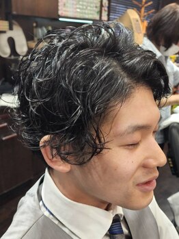 アネモネ ハッピー ヘアー ライフ(ANEMONE Happy hair Life)の写真/【お得なクーポンあり！】地元メンズから人気◎眉や髭のお手入れも出来る、メンズの行きつけサロン♪